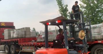 承德 黄金麻冰裂纹，地铺石装车