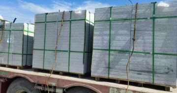 承德 芝麻白花岗岩地铺石装车日常