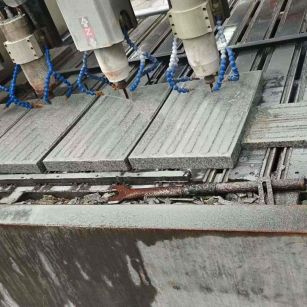 承德 芝麻白花岗岩荔枝面盲道雕刻