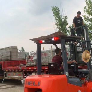 承德 黄金麻冰裂纹，地铺石装车