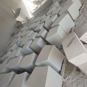 承德 白麻花岗岩异形坐凳