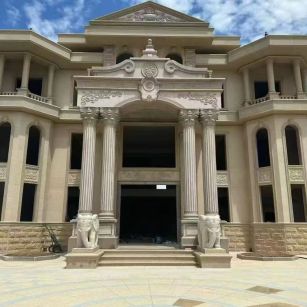 承德 黄金麻别墅外墙干挂，大柱，大象，蘑菇石，雕花板