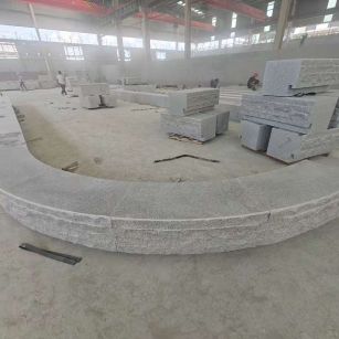 承德 芝麻白异形坐凳，自然面光面弧形加工