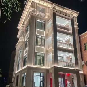 承德 芝麻白花岗岩别墅外墙夜间效果