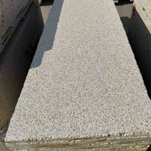 承德 黄金麻花岗岩荔枝面毛板，半成品