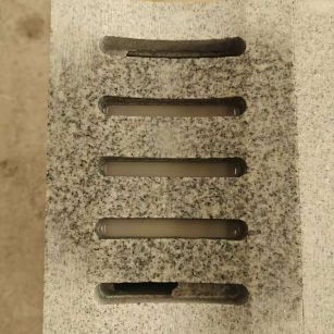 承德 芝麻白拉丝面花岗岩U型开槽排水槽