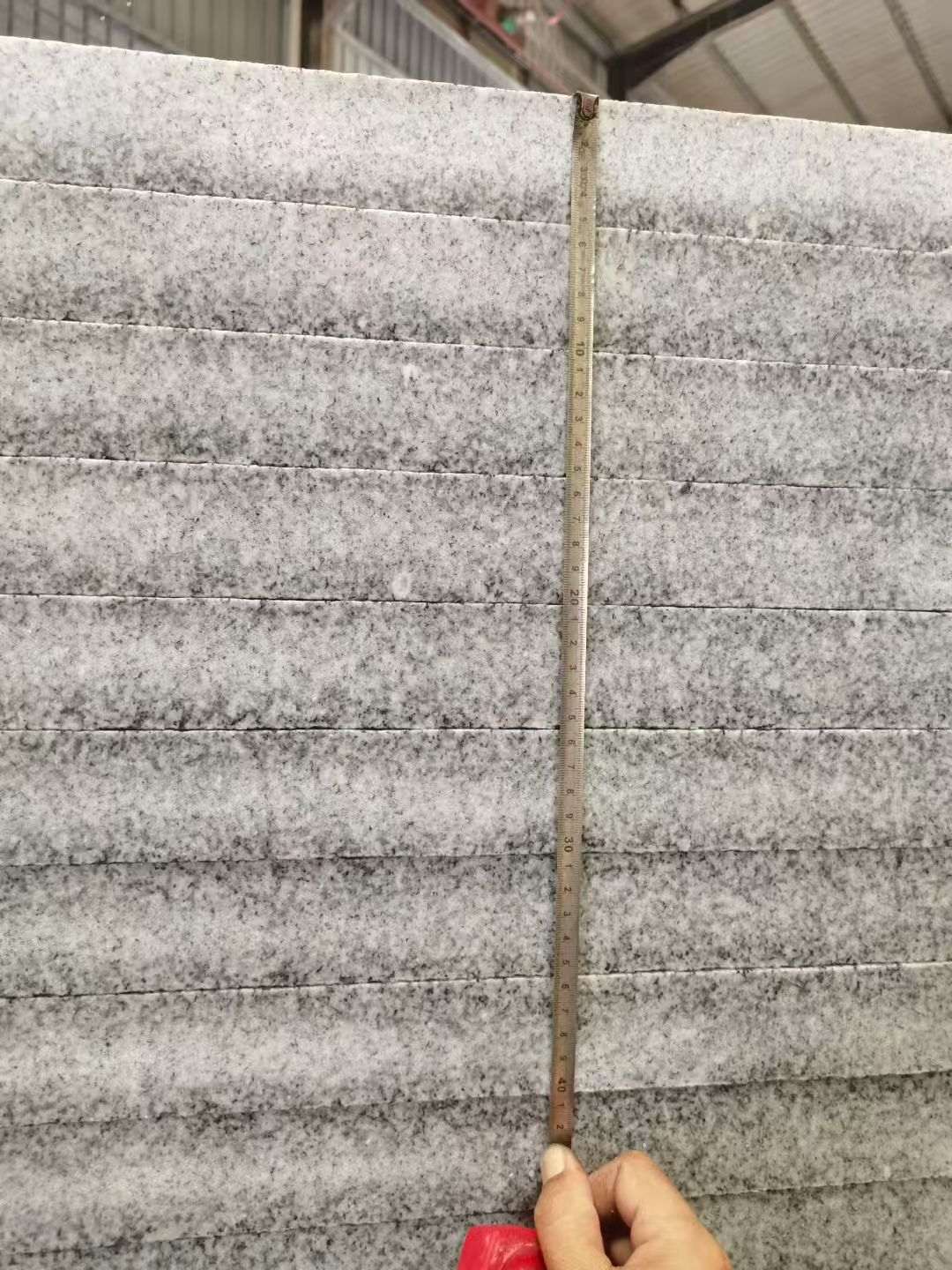 承德 芝麻白火烧成品厚薄均匀，B料价格接近A料质量