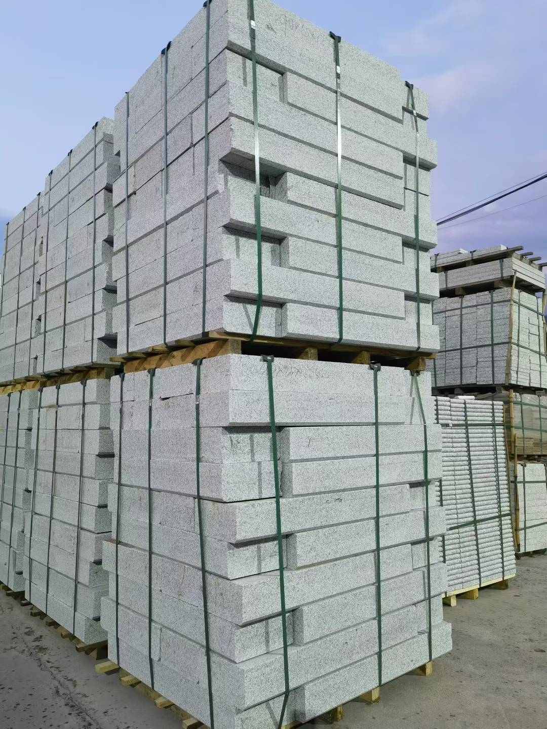 承德 芝麻白花岗岩路沿石，路缘石，路肩石，道牙，立缘石，马路牙子，街沿石，侧石等