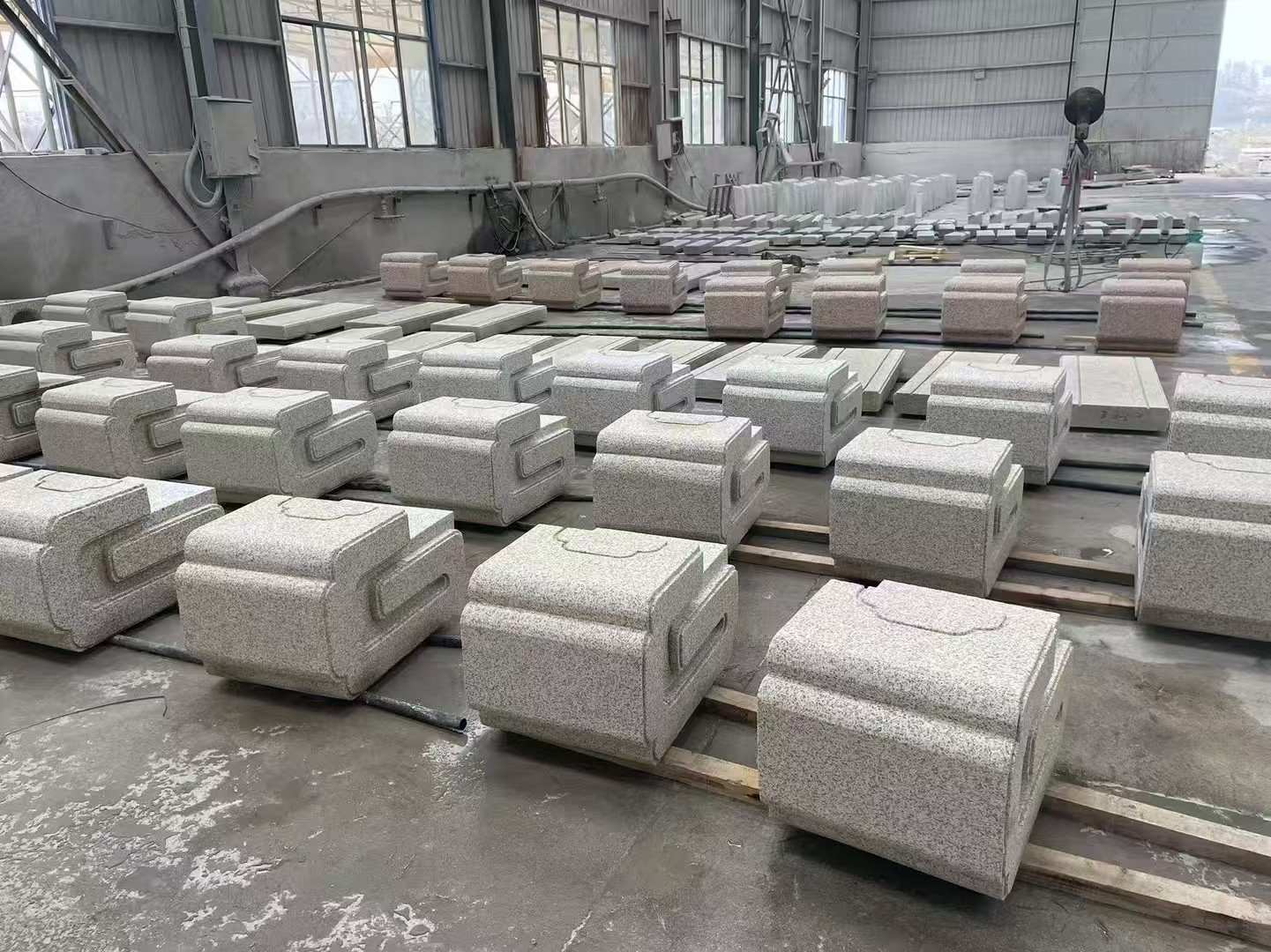 承德 白麻花岗岩异形加工-石凳，坐凳