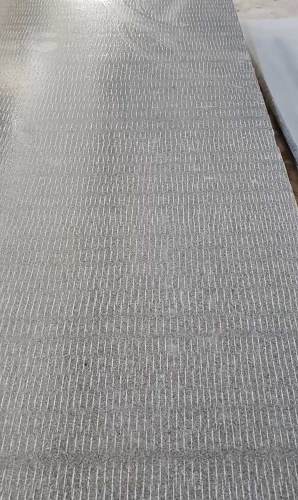 承德 芝麻灰花岗岩斧剁面，刀斩面