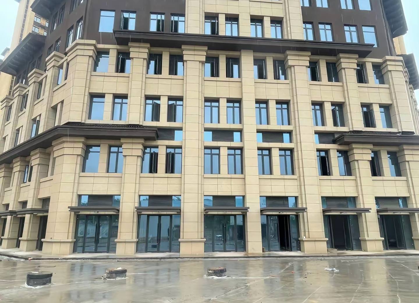 承德 黄金麻花岗岩荔枝面小区外墙干挂