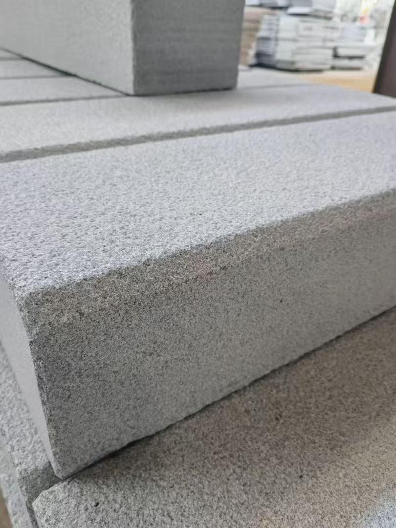 承德 芝麻灰荔枝面路沿石