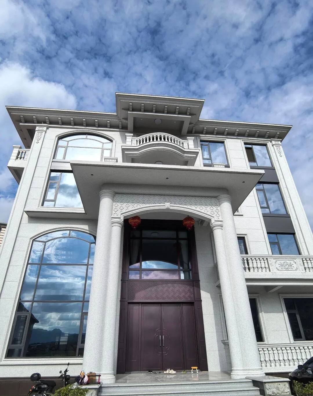 承德白麻别墅外墙干挂石材效果示例