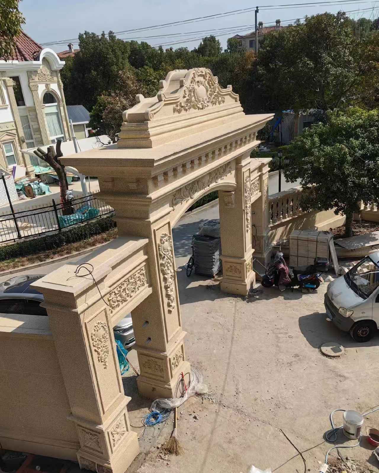 承德 黄金麻荔枝面花岗岩别墅门楼