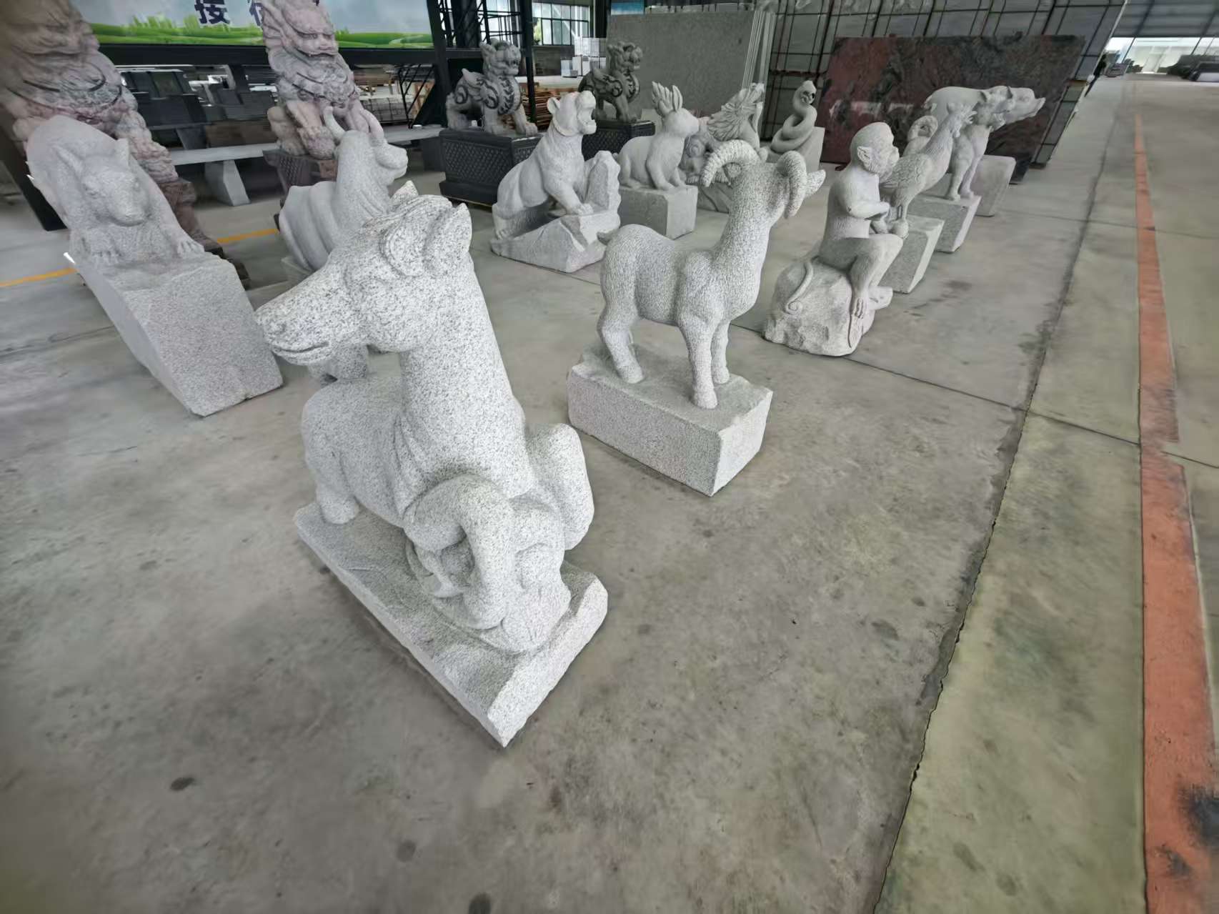 承德 芝麻白花岗岩造型立体雕刻——十二生肖